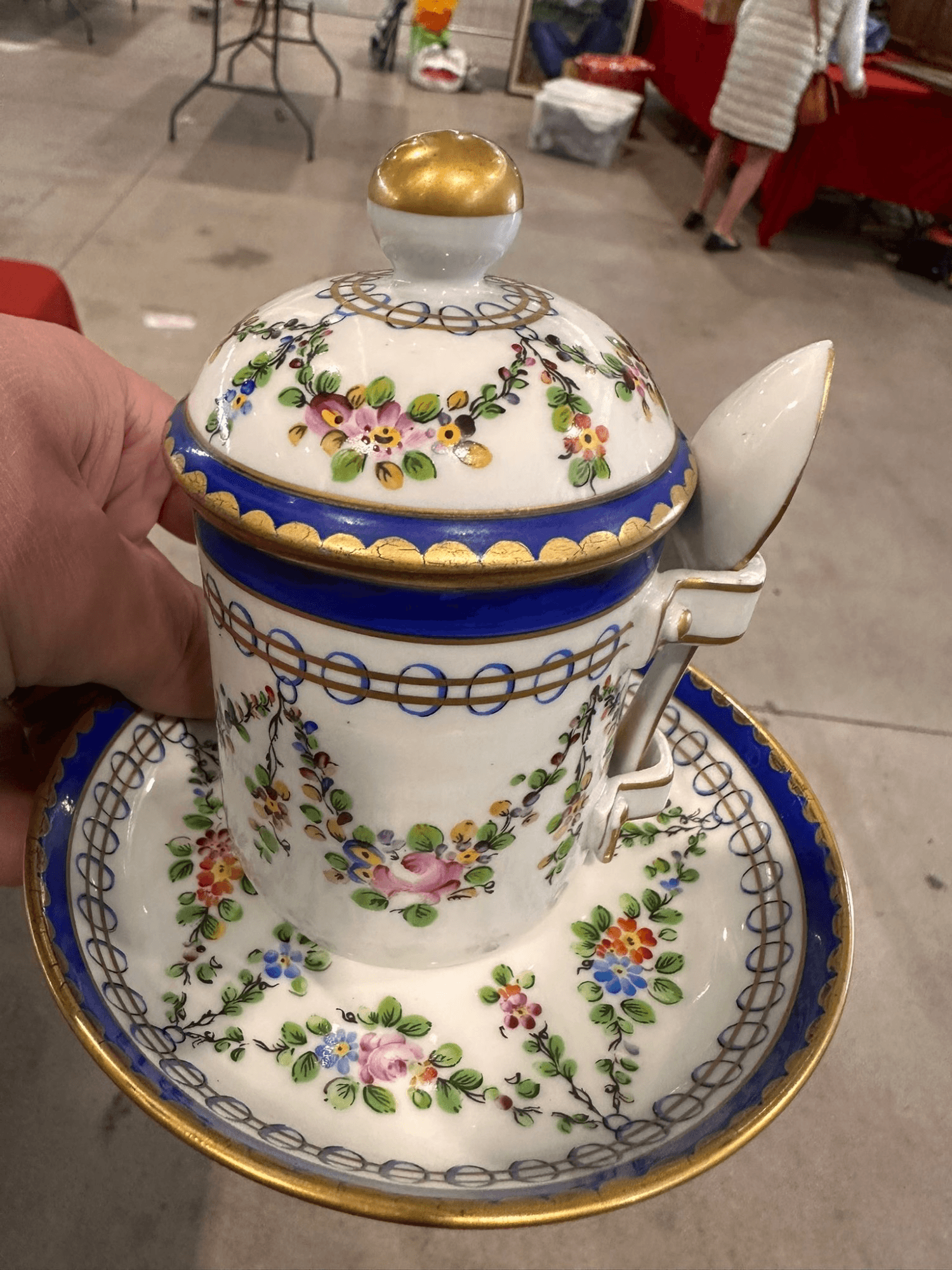 Кофейная чашка с крышкой, блюдцем и ложкой Mangani, Италия, изображение 1 из 11