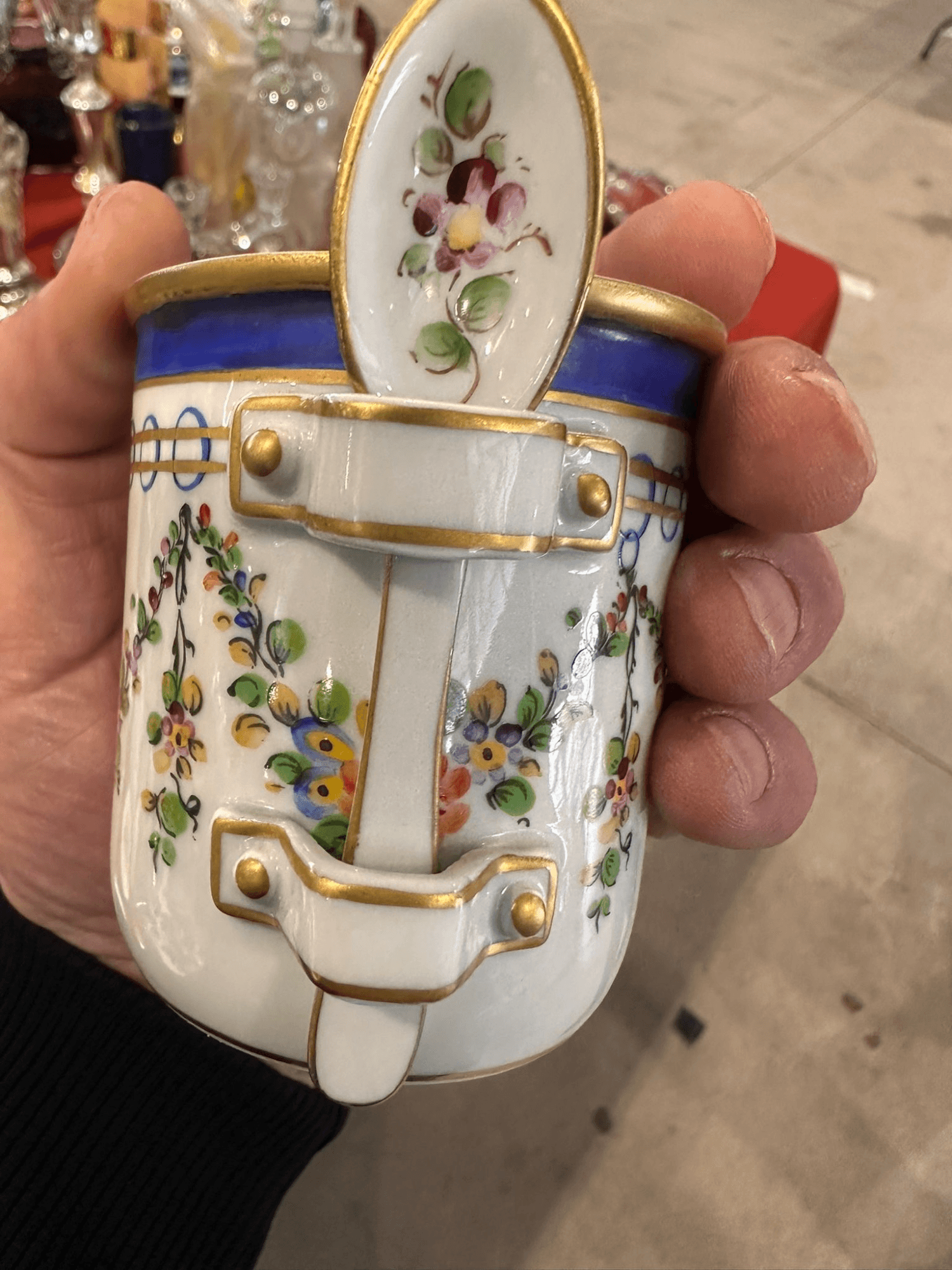 Кофейная чашка с крышкой, блюдцем и ложкой Mangani, Италия, изображение 4 из 11