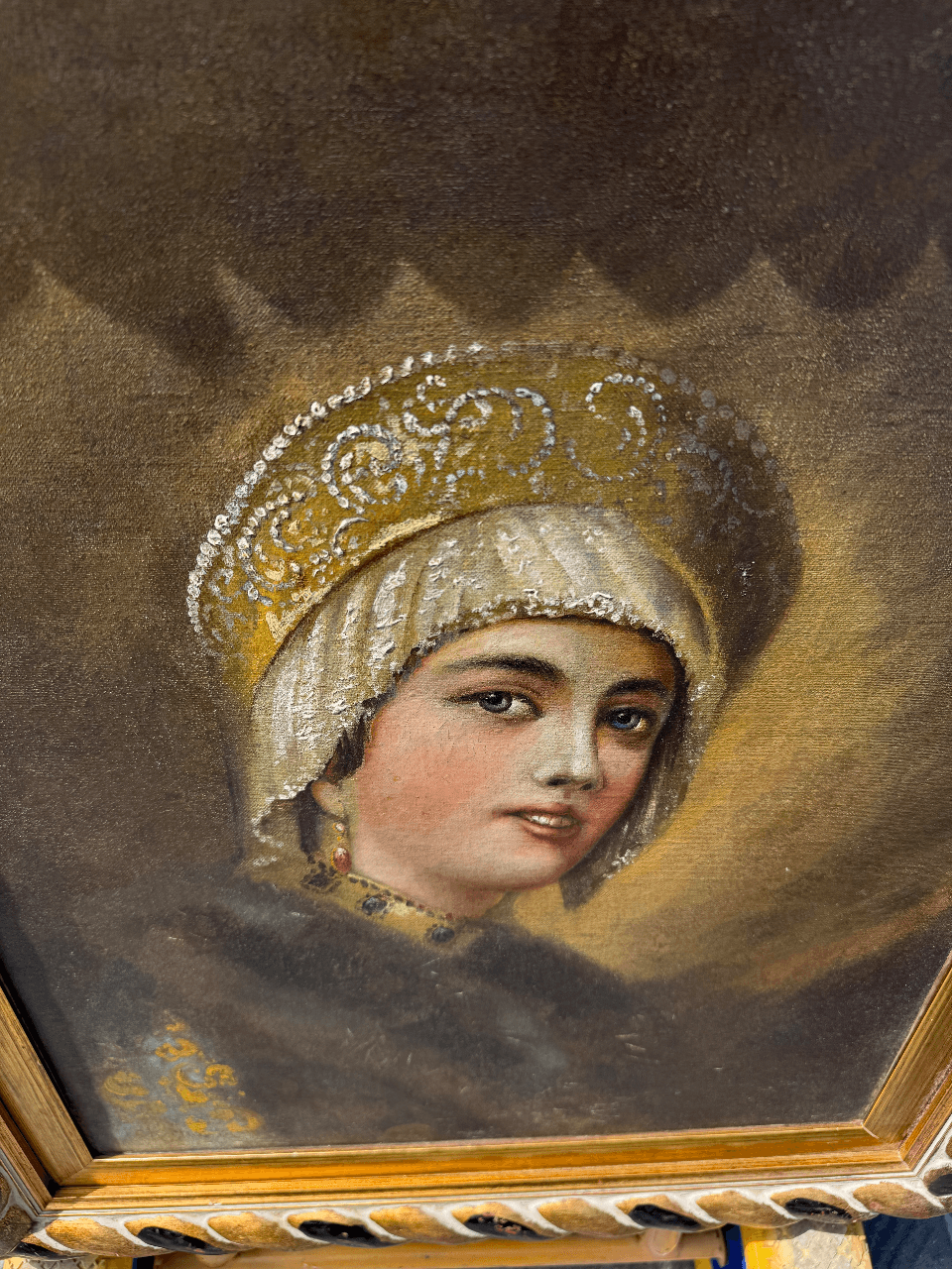 Женский портрет в декоративной раме, Европа, XX век, изображение 3 из 15