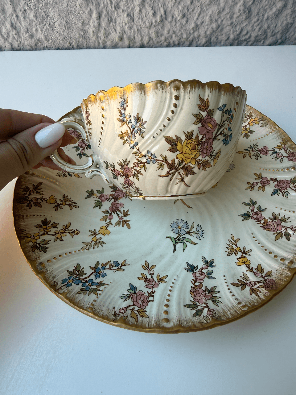 Чайная пара (чашка и блюдце) Louis XV, Sarreguemines, Франция, изображение 2 из 8