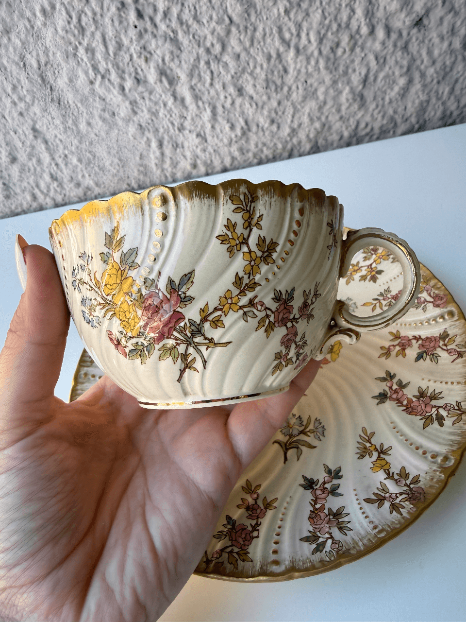 Чайная пара (чашка и блюдце) Louis XV, Sarreguemines, Франция, изображение 5 из 8