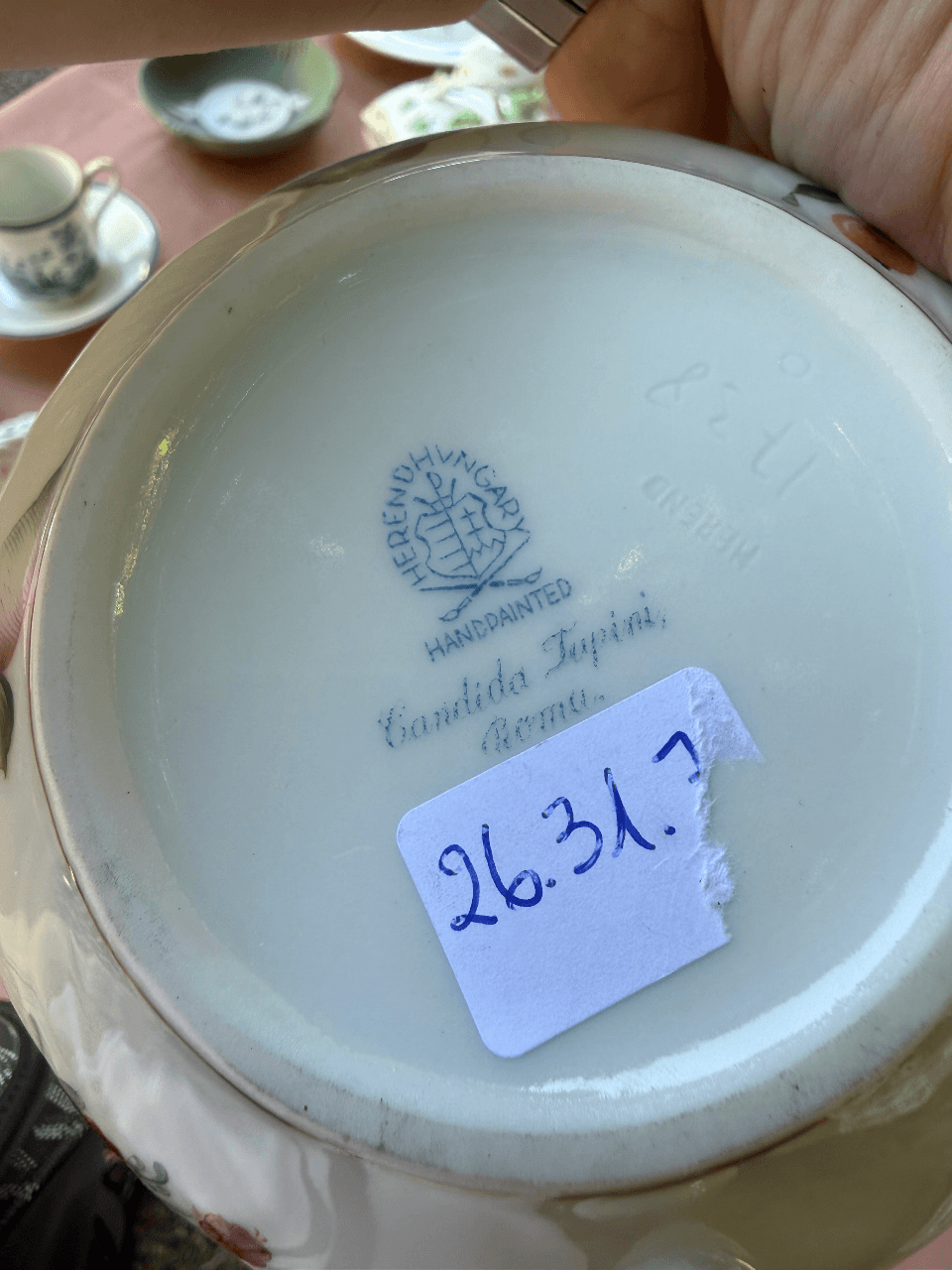 Фарфоровая соусница с крышкой Herend (Hungary), ручная роспись, изображение 6 из 7